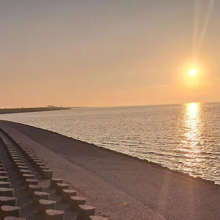 Fewomeerzeit דירה